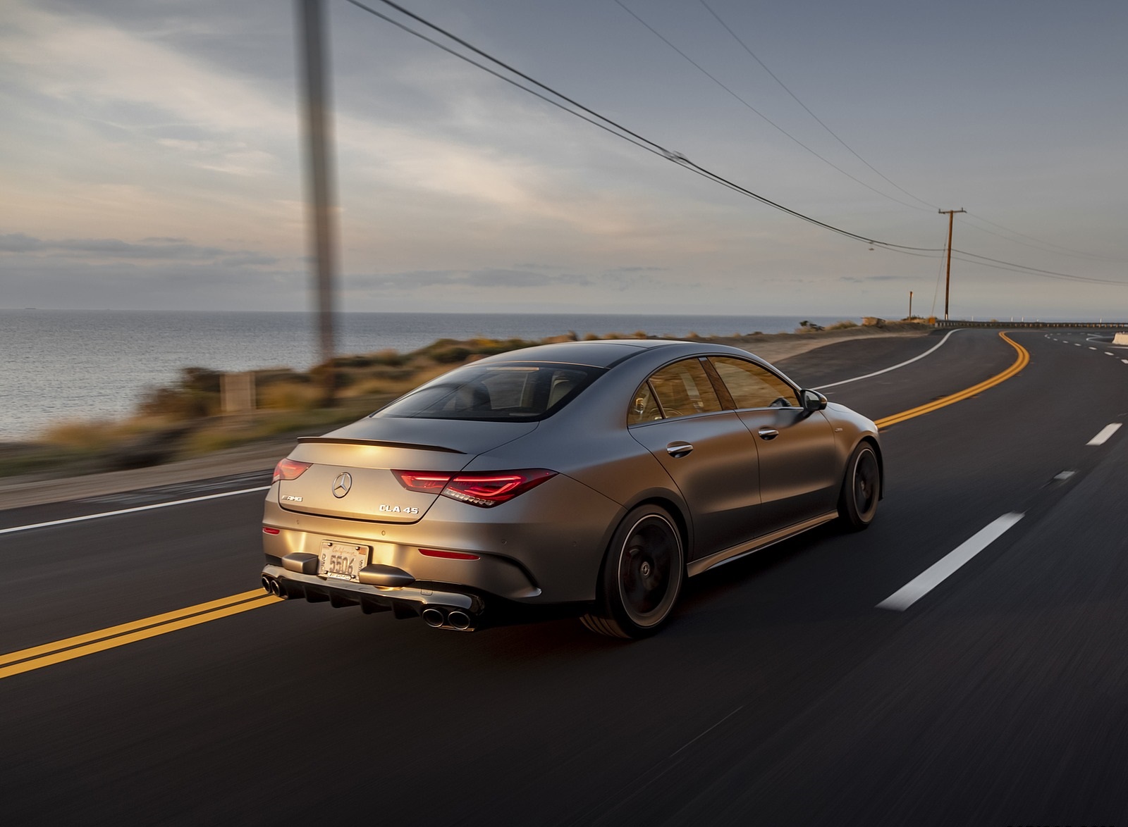 Мерседес Бенц CLA 2020