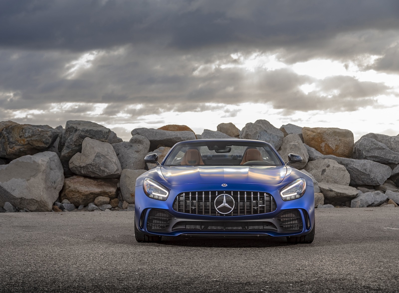 2020 Mercedes-AMG GT R Roadster (US-Spec) Front Three-Quarter Wallpapers #36 of 75