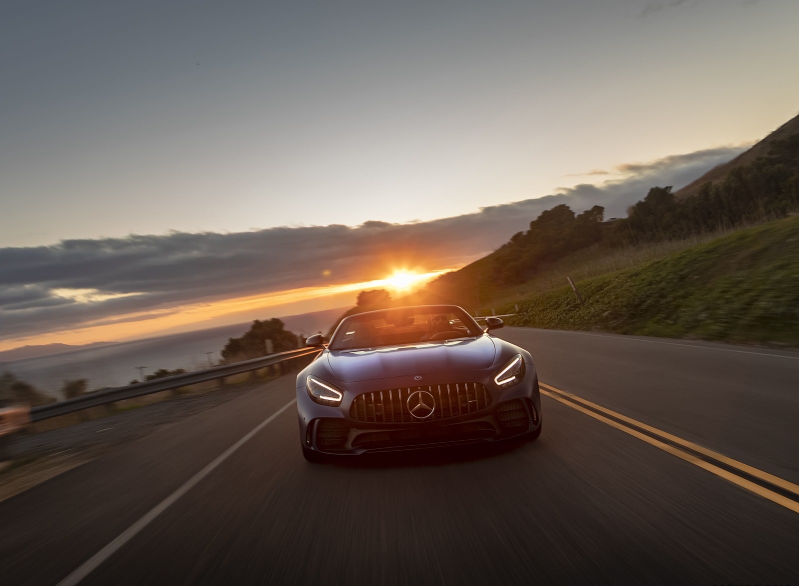 2020 Mercedes-AMG GT R Roadster (US-Spec) Front Wallpapers #17 of 75