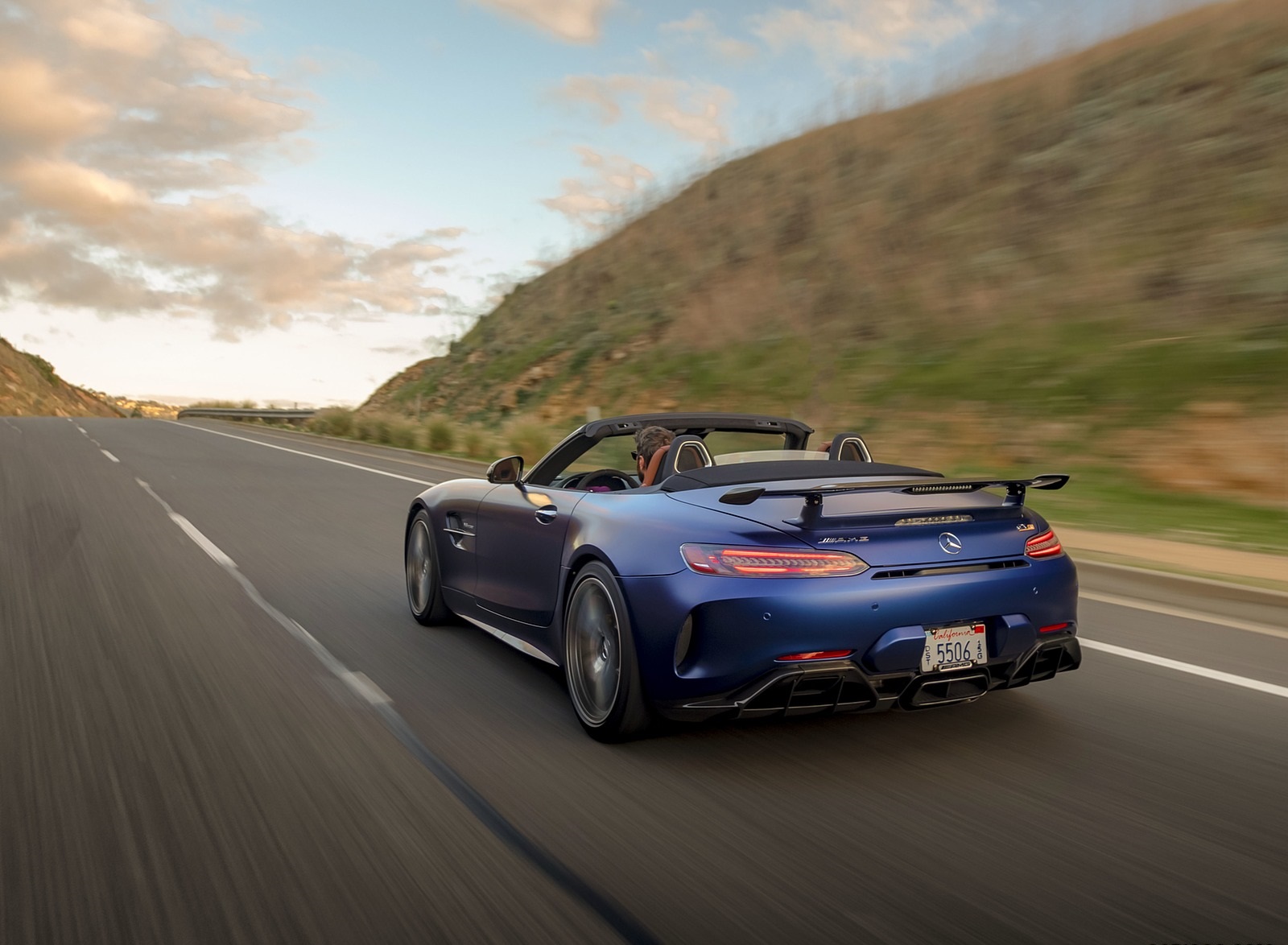 2020 Mercedes-AMG GT R Roadster (US-Spec) Rear Three-Quarter Wallpapers #20 of 75