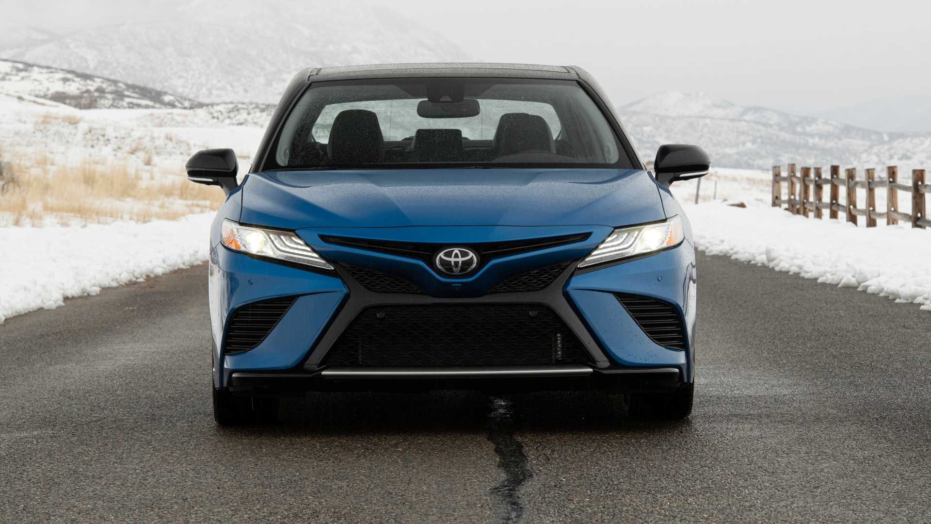 2020 Toyota Camry XSE AWD Front Wallpapers #41 of 86