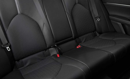 2020 Toyota Camry XSE AWD Interior Rear Seats Wallpapers 450x275 (60)