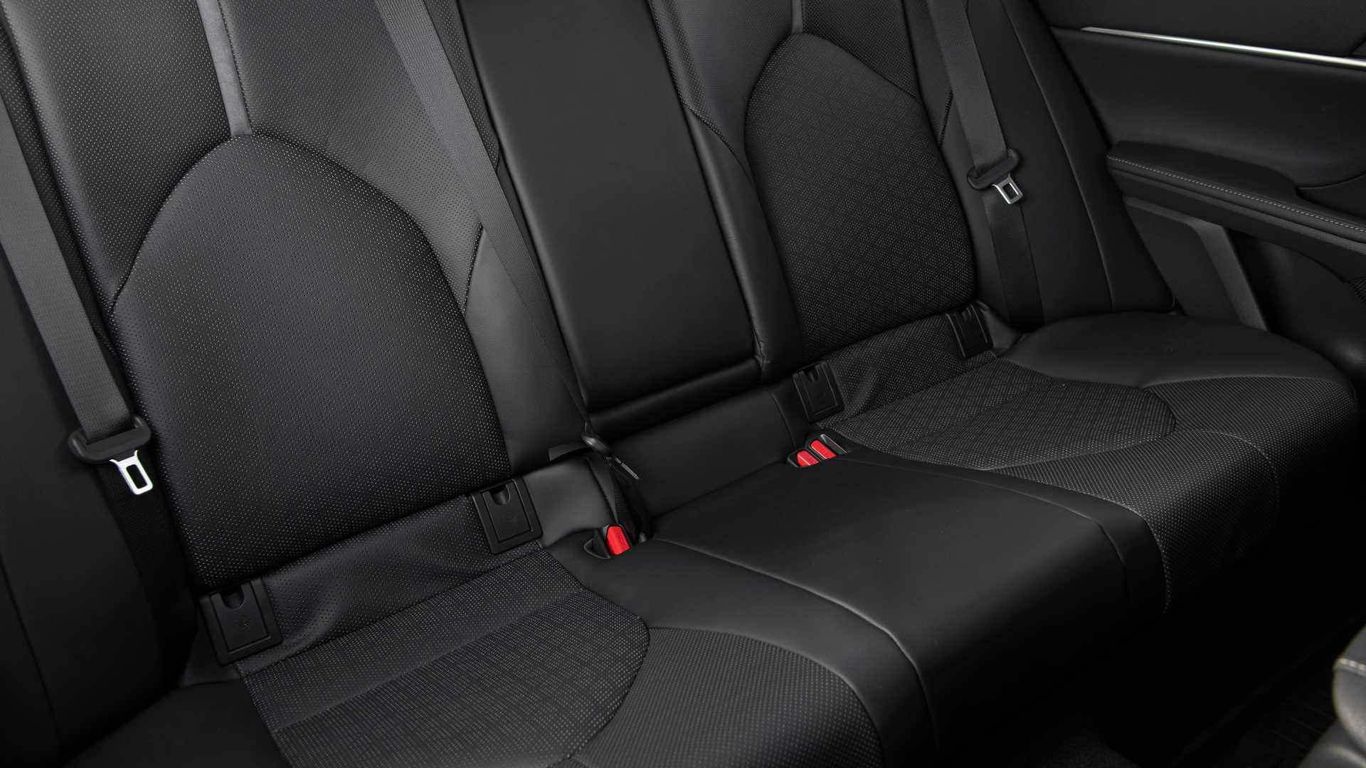 2020 Toyota Camry XSE AWD Interior Rear Seats Wallpapers #60 of 86