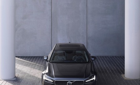 2020 Volvo S90 Recharge T8 plug-in hybrid (Color: Platinum Grey) Front Wallpapers 450x275 (4)