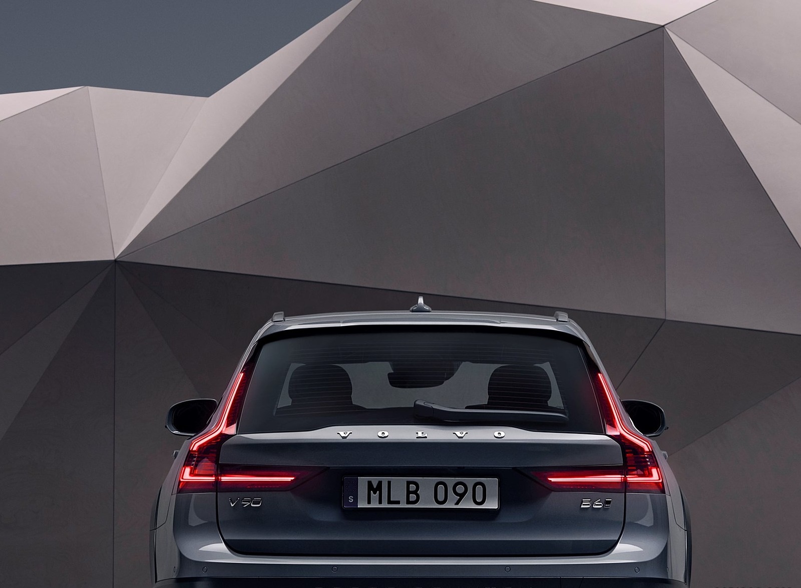 2020 Volvo V90 Cross Country Recharge T8 plug-in hybrid (Color: Thunder Grey) Detail Wallpapers #8 of 8