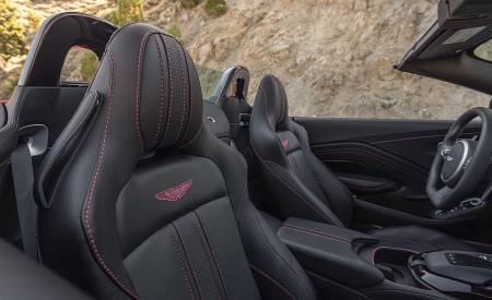 2021 Aston Martin Vantage Roadster (Color: Spirit Silver; US-Spec) Interior Seats Wallpapers 450x275 (126)