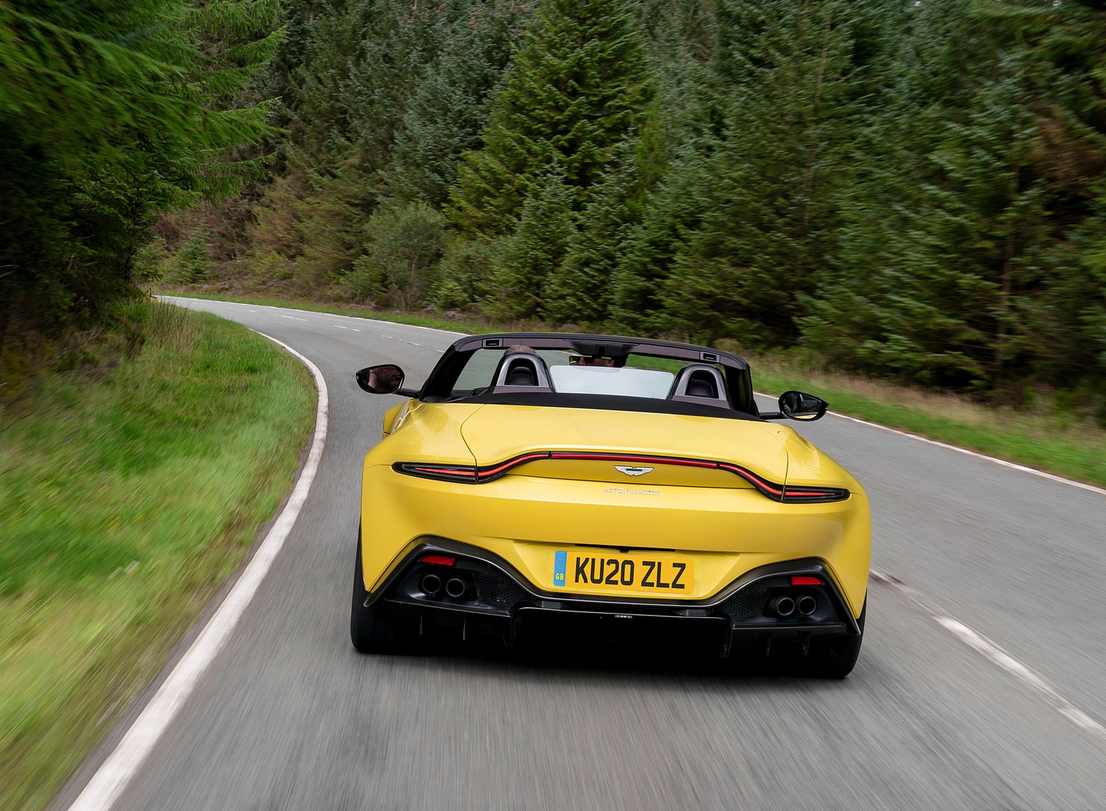 2021 Aston Martin Vantage Roadster (Color: Yellow Tang) Rear Wallpapers #43 of 175