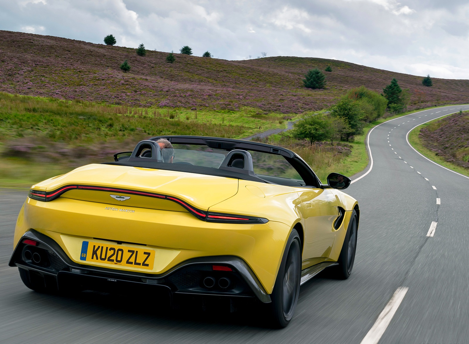 2021 Aston Martin Vantage Roadster (Color: Yellow Tang) Rear Wallpapers #34 of 175