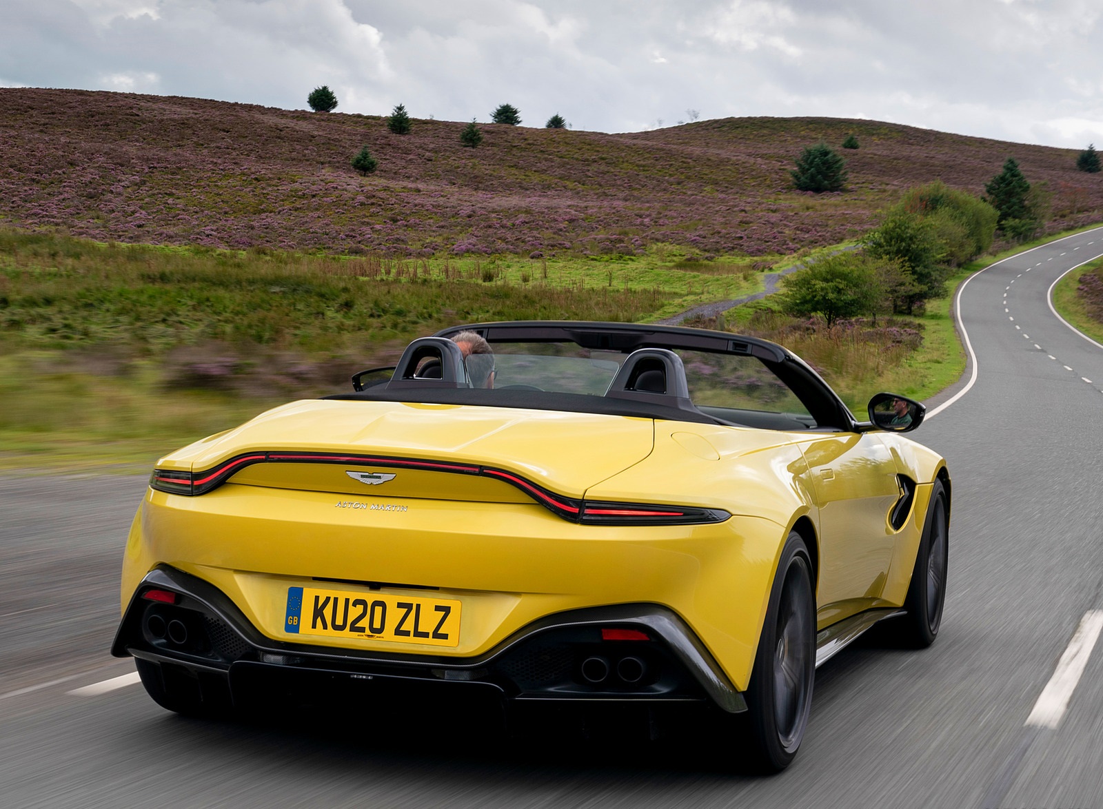 2021 Aston Martin Vantage Roadster (Color: Yellow Tang) Rear Wallpapers #35 of 175