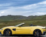 2021 Aston Martin Vantage Roadster (Color: Yellow Tang) Side Wallpapers 150x120 (54)