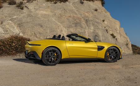 2021 Aston Martin Vantage Roadster (Color: Yellow Tang; US-Spec) Side Wallpapers 450x275 (148)