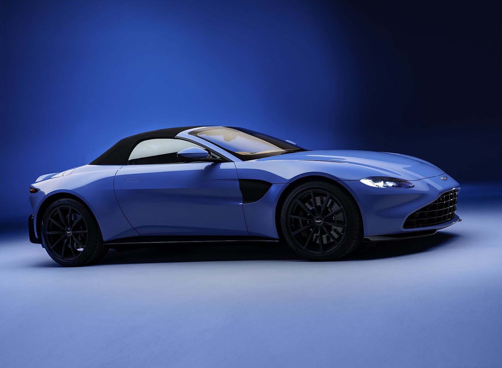 2021 Aston Martin Vantage Roadster Side Wallpapers #166 of 175