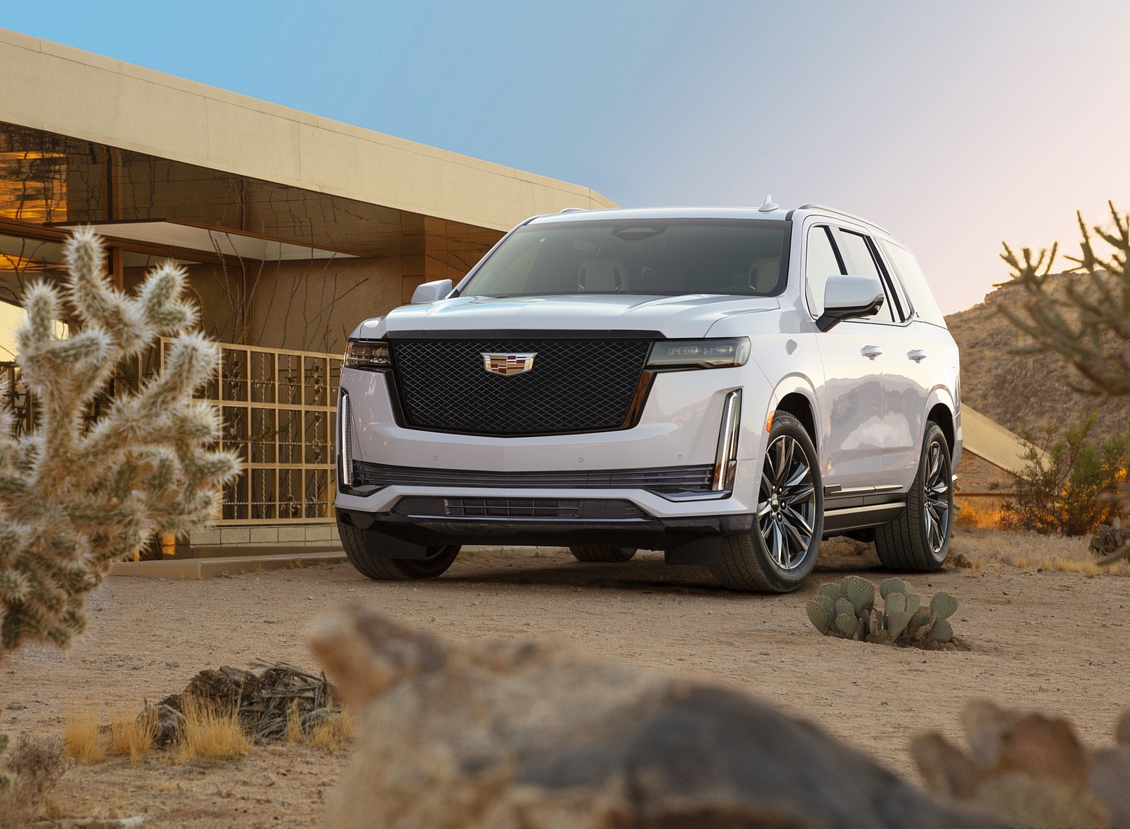 2021 Cadillac Escalade Front Three-Quarter Wallpapers (2)