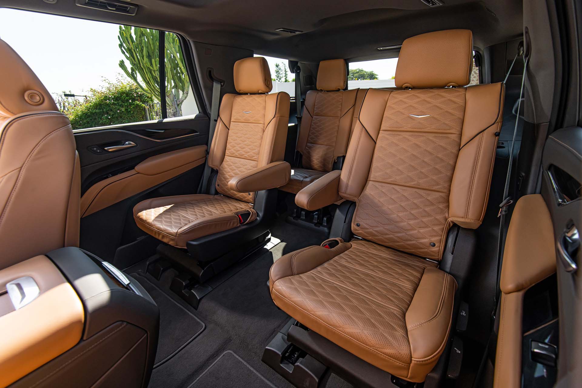 2021 Cadillac Escalade Interior Rear Seats Wallpapers #100 of 100
