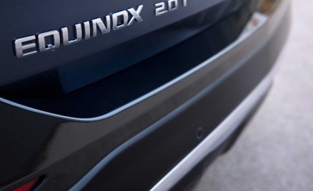 2021 Chevrolet Equinox Premier Detail Wallpapers 450x275 (8)