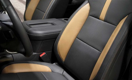 2021 Chevrolet Silverado HD Carhartt Special Edition Interior Front Seats Wallpapers 450x275 (9)