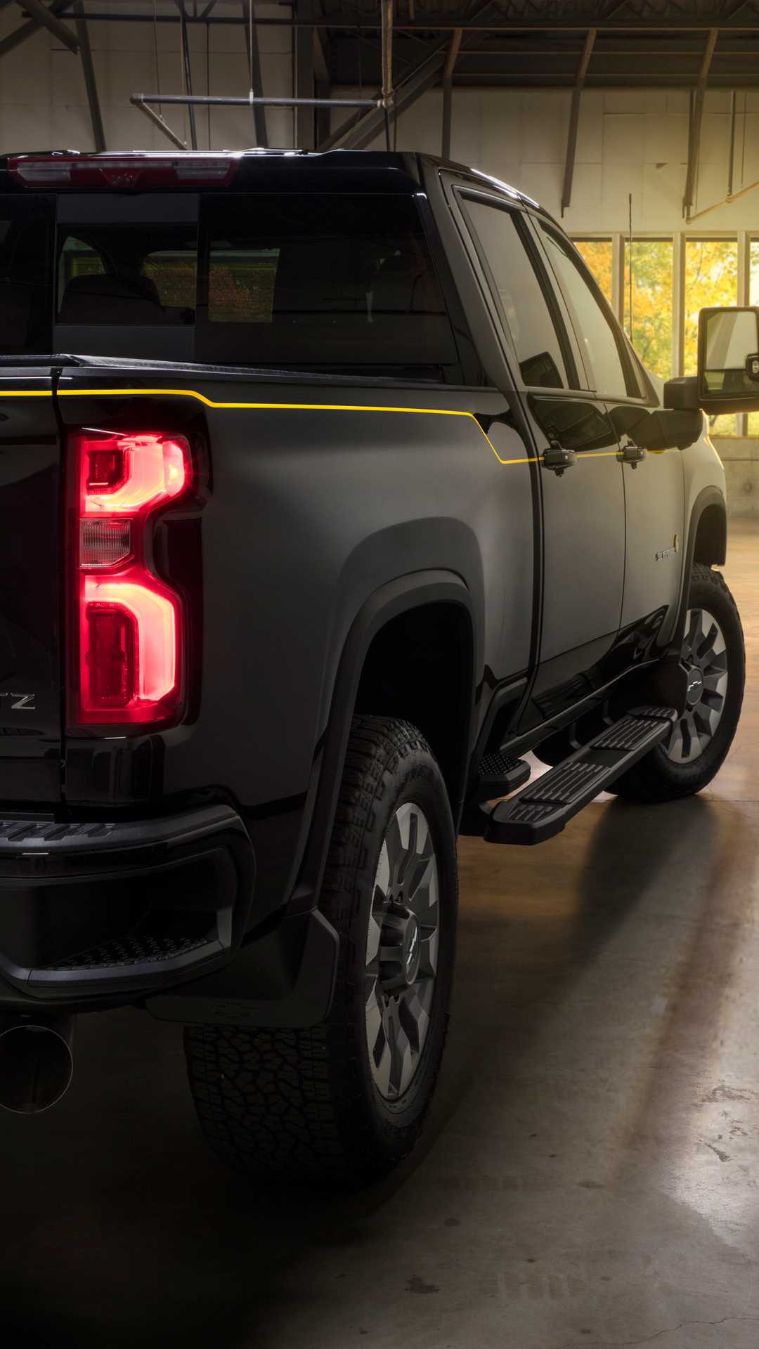 2021 Chevrolet Silverado HD Carhartt Special Edition Tail Light Wallpapers #4 of 10