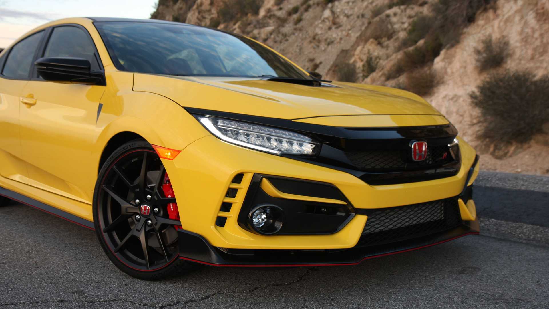 2021 Honda Civic Type R Limited Edition (Color: Sunlight Yellow) Front Wallpapers #47 of 92