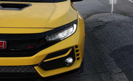 2021 Honda Civic Type R Limited Edition (Color: Sunlight Yellow) Headlight Wallpapers 450x275 (52)