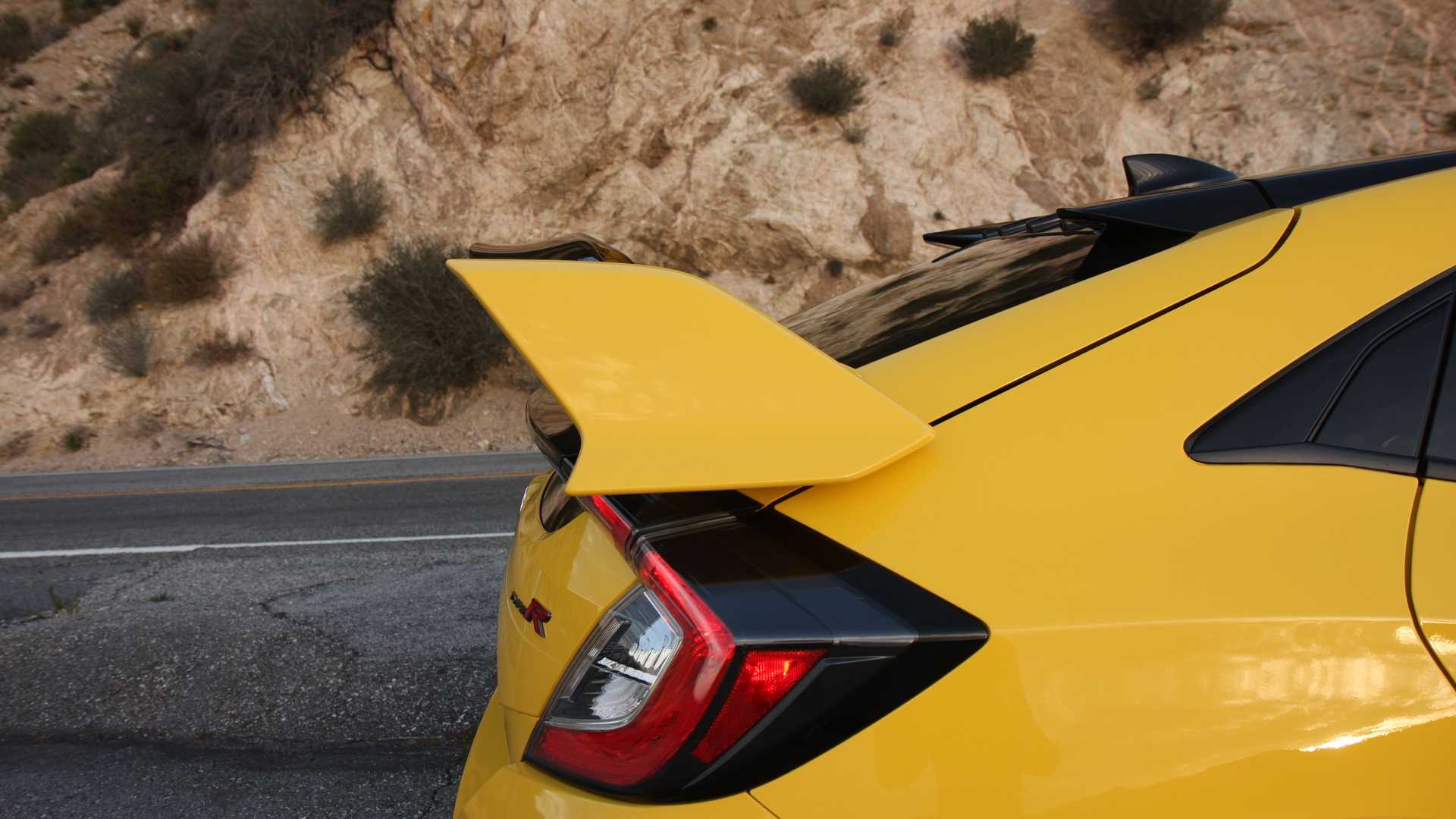 2021 Honda Civic Type R Limited Edition (Color: Sunlight Yellow) Tail Light Wallpapers #58 of 92