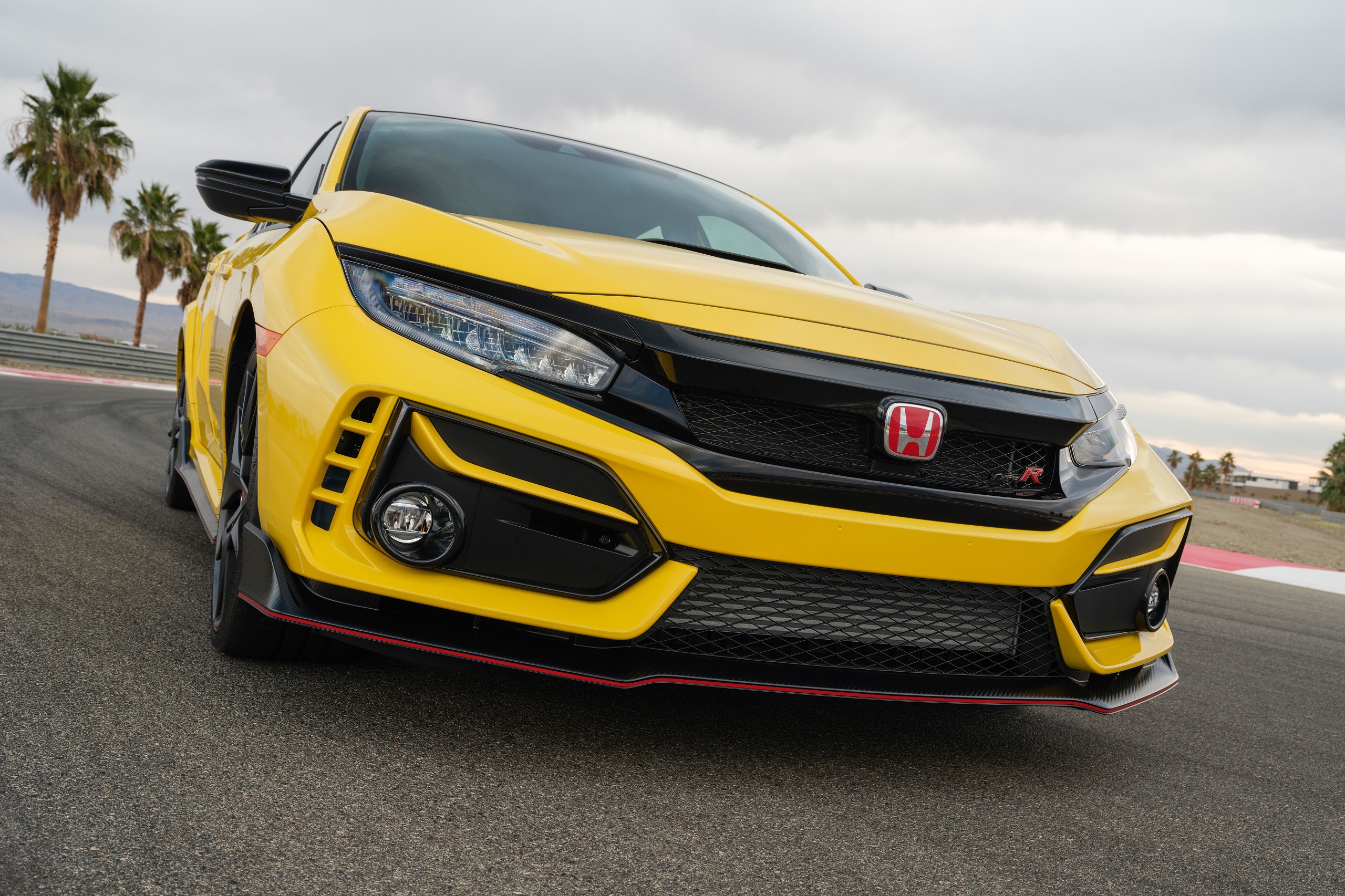 2021 Honda Civic Type R Limited Edition Front Wallpapers #12 of 92