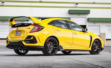 2021 Honda Civic Type R Limited Edition Rear Three-Quarter Wallpapers 450x275 (17)
