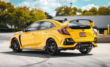 2021 Honda Civic Type R Limited Edition Rear Three-Quarter Wallpapers 450x275 (18)