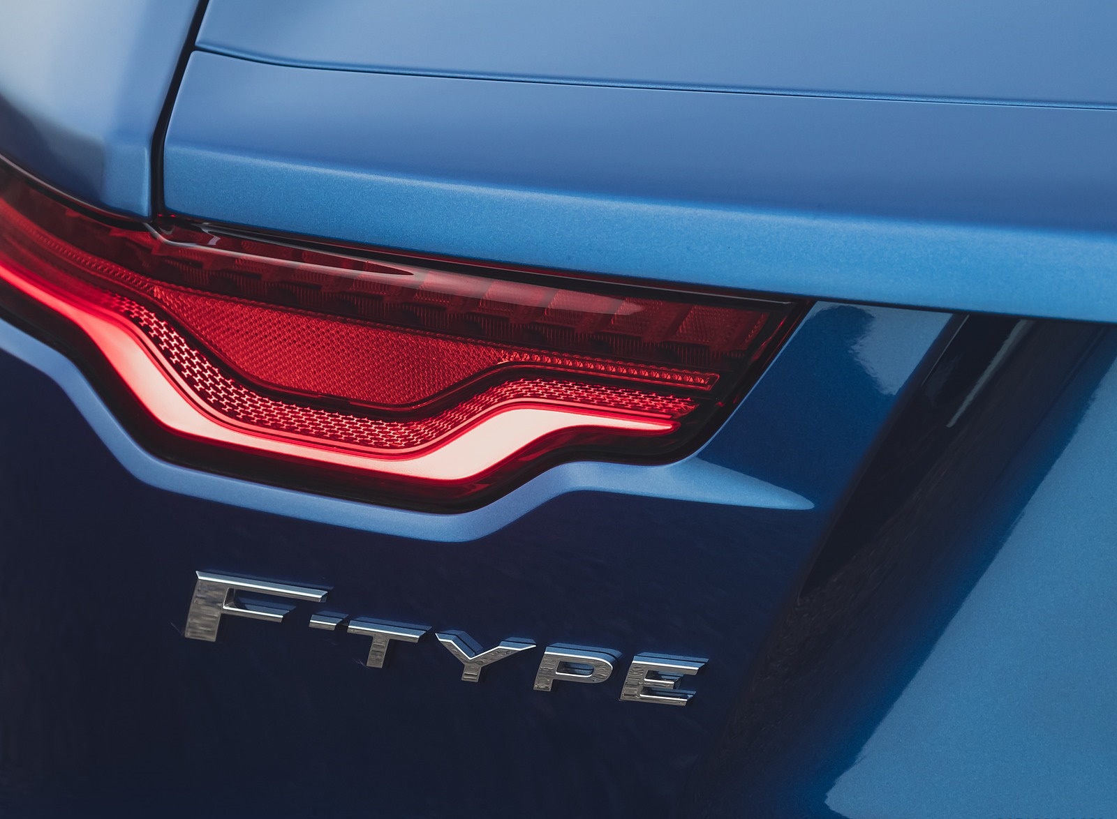 2021 Jaguar F-TYPE P300 Convertible RWD (Color: Bluefire) Tail Light Wallpapers #13 of 19