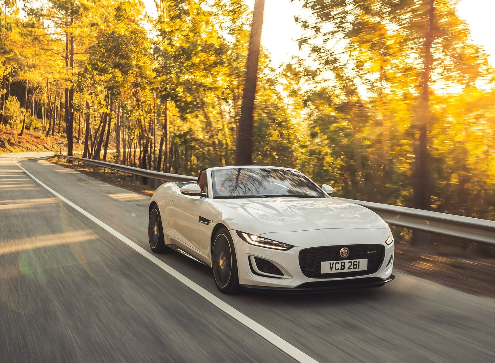 2021 Jaguar F-TYPE R-Dynamic P450 Convertible RWD (Color: Fuji White) Front Three-Quarter Wallpapers (1)