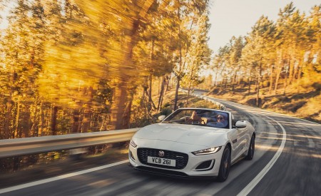 2021 Jaguar F-TYPE R-Dynamic P450 Convertible RWD (Color: Fuji White) Front Wallpapers 450x275 (12)