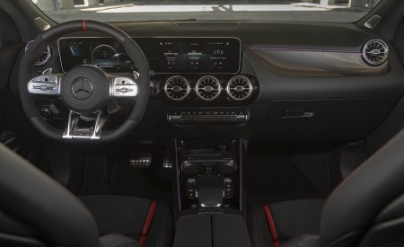 2021 Mercedes-AMG GLA 45 Interior Cockpit Wallpapers 450x275 (42)