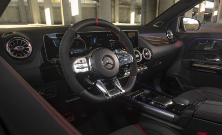 2021 Mercedes-AMG GLA 45 Interior Wallpapers 450x275 (43)