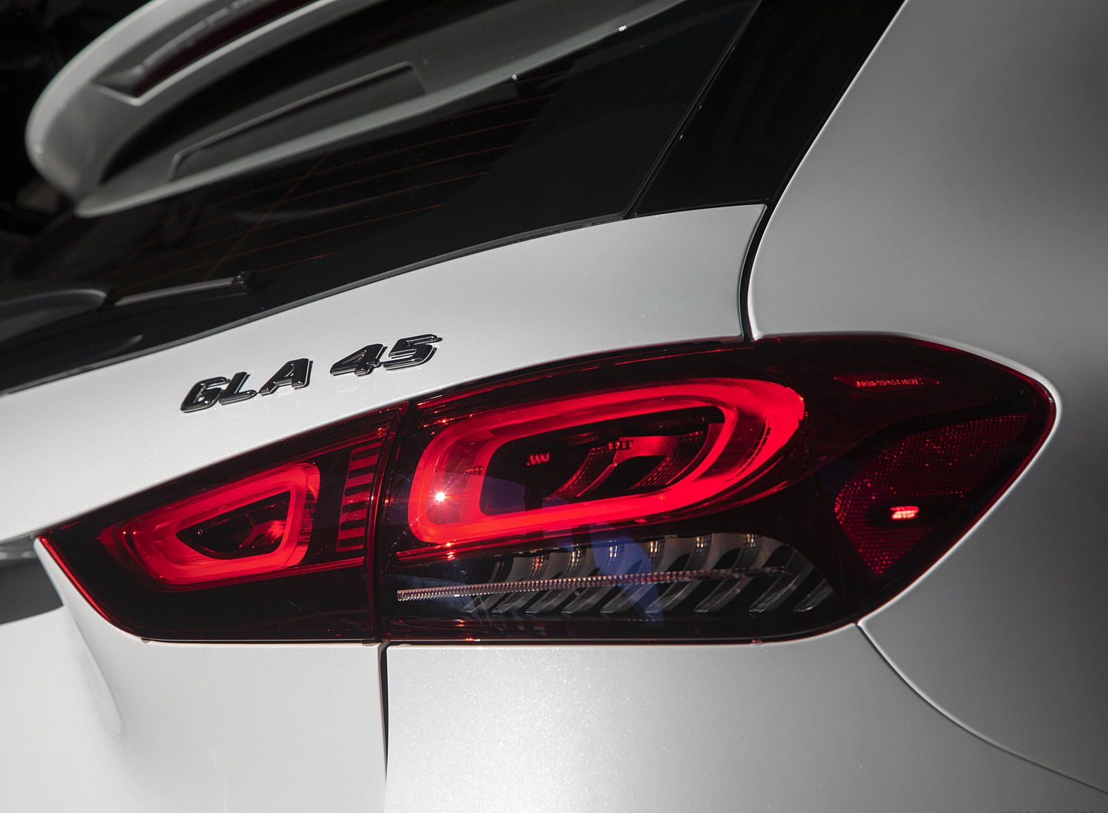 2021 Mercedes-AMG GLA 45 Tail Light Wallpapers #31 of 69