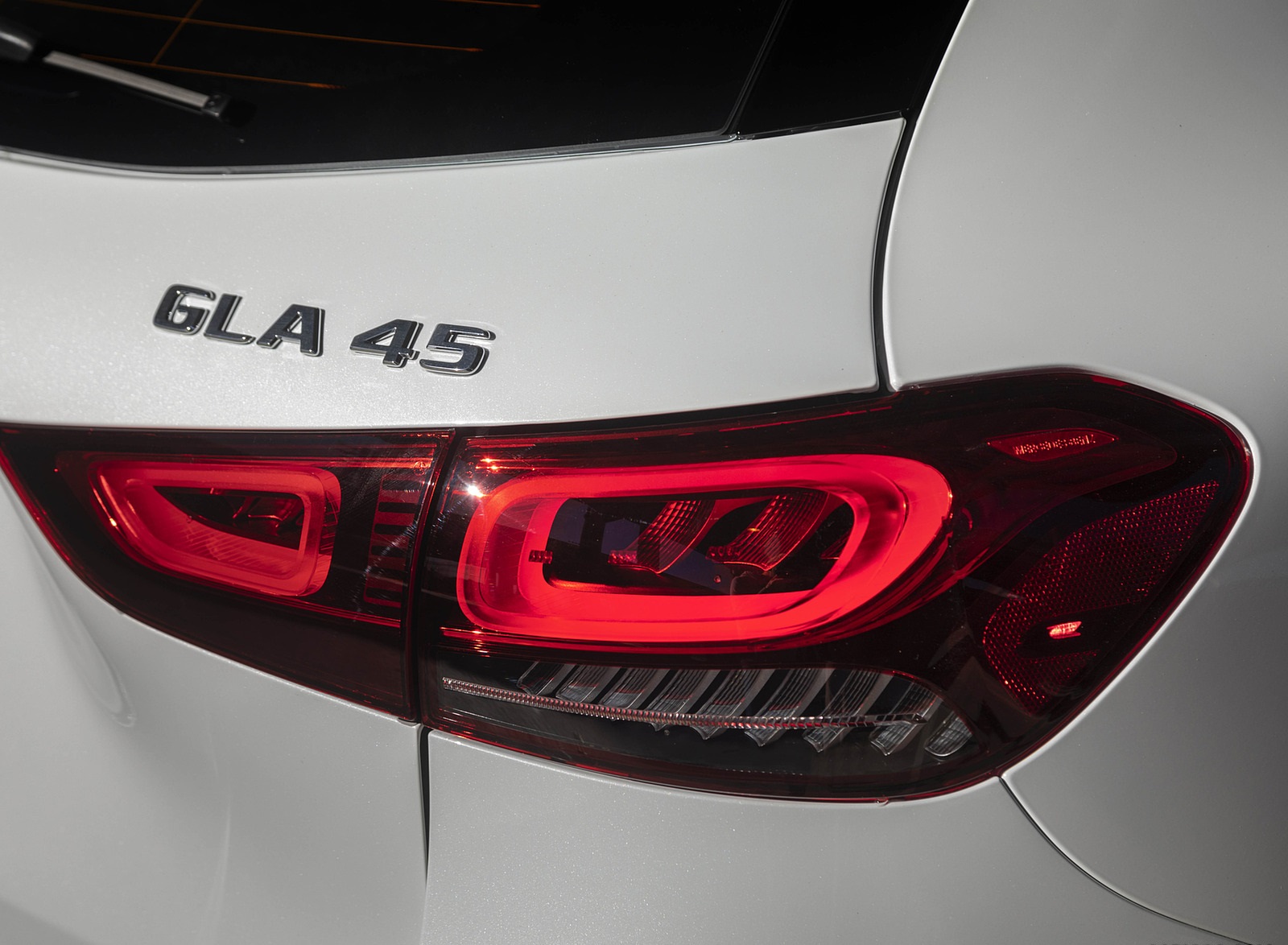 2021 Mercedes-AMG GLA 45 Tail Light Wallpapers #30 of 69