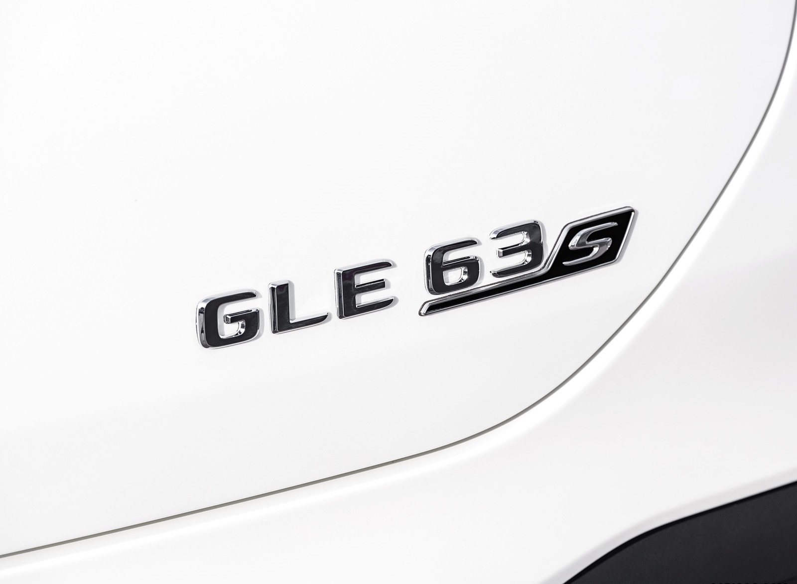 2021 Mercedes-AMG GLE 63 S 4MATIC+ Coupe (Color: Diamond White) Badge Wallpapers #62 of 65