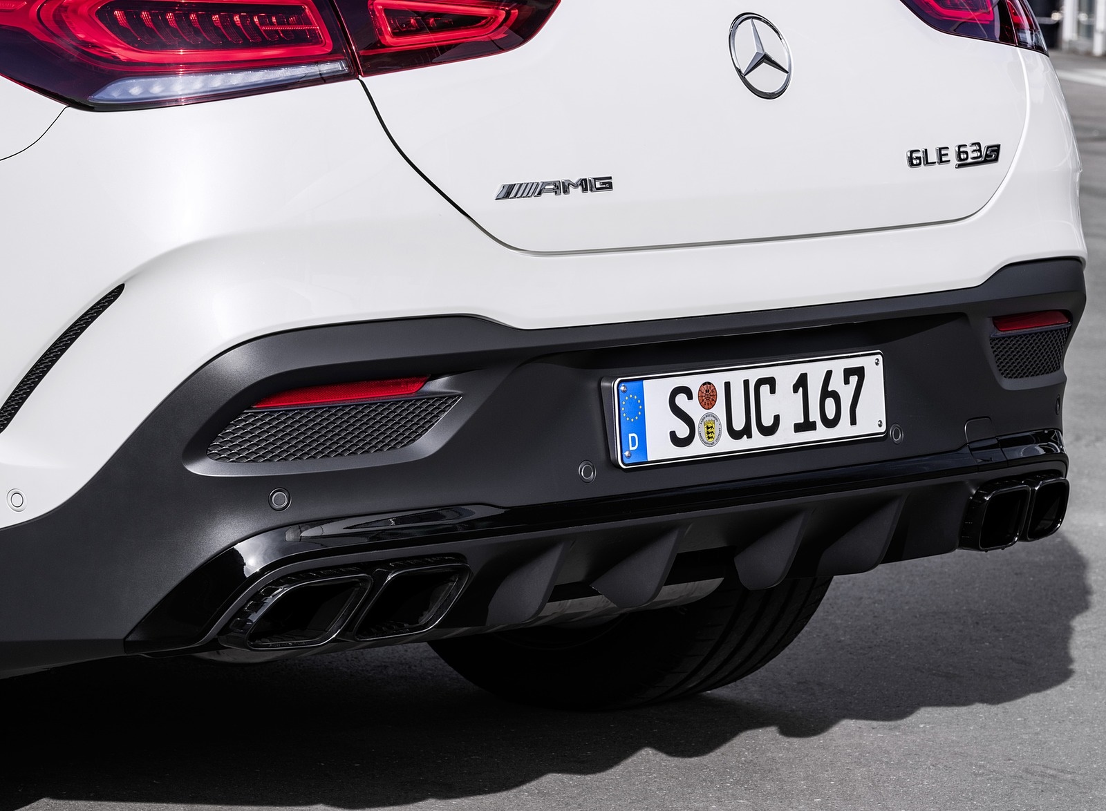 2021 Mercedes-AMG GLE 63 S 4MATIC+ Coupe (Color: Diamond White) Detail Wallpapers #60 of 65
