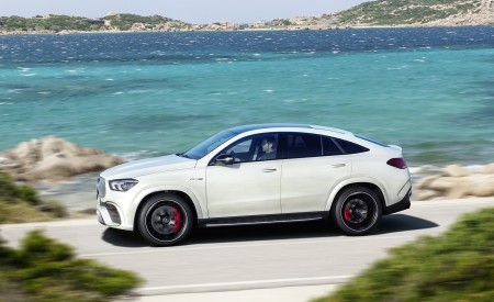2021 Mercedes-AMG GLE 63 S 4MATIC+ Coupe (Color: Diamond White) Front Three-Quarter Wallpapers 450x275 (41)