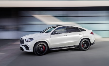 2021 Mercedes-AMG GLE 63 S 4MATIC+ Coupe (Color: Diamond White) Front Three-Quarter Wallpapers 450x275 (42)