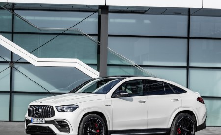 2021 Mercedes-AMG GLE 63 S 4MATIC+ Coupe (Color: Diamond White) Front Three-Quarter Wallpapers 450x275 (50)