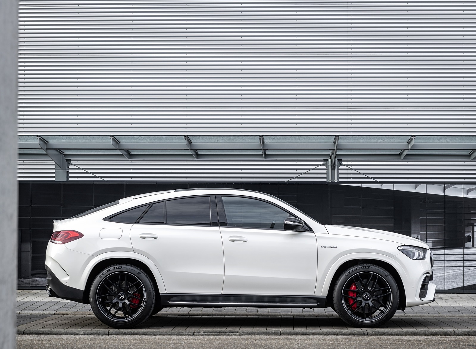2021 Mercedes-AMG GLE 63 S 4MATIC+ Coupe (Color: Diamond White) Side Wallpapers #54 of 65