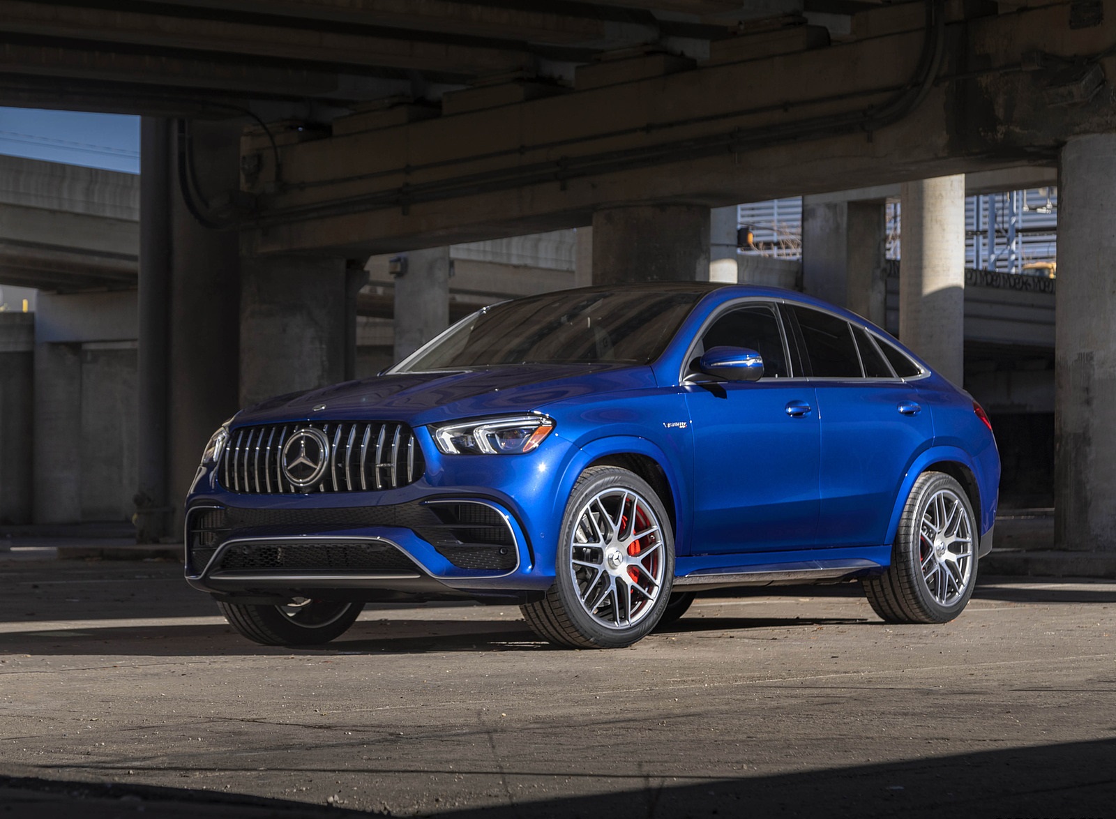 2021 Mercedes-AMG GLE 63 S Coupe (US-Spec) Front Three-Quarter Wallpapers #13 of 65