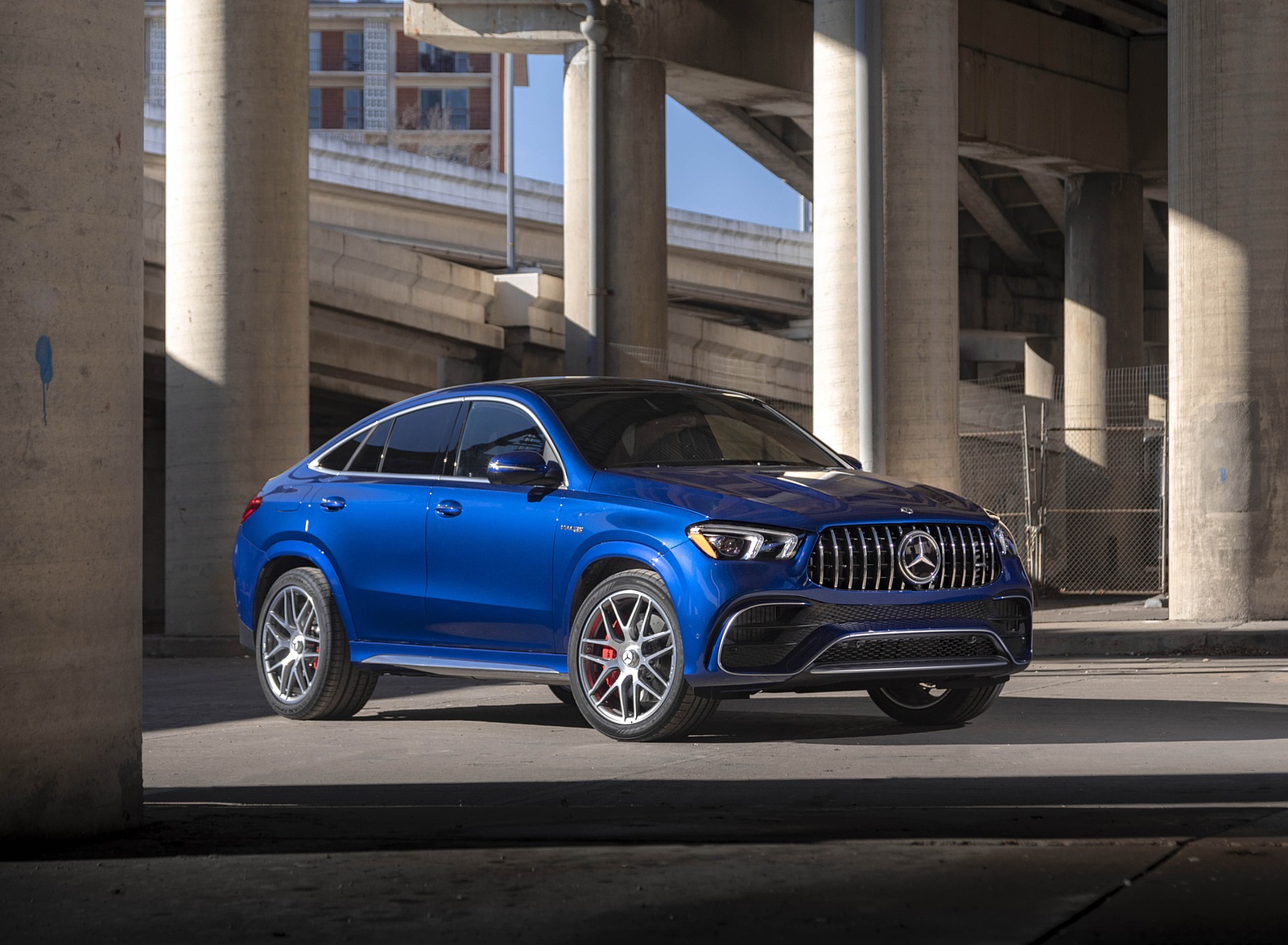 2021 Mercedes-AMG GLE 63 S Coupe (US-Spec) Front Three-Quarter Wallpapers #14 of 65