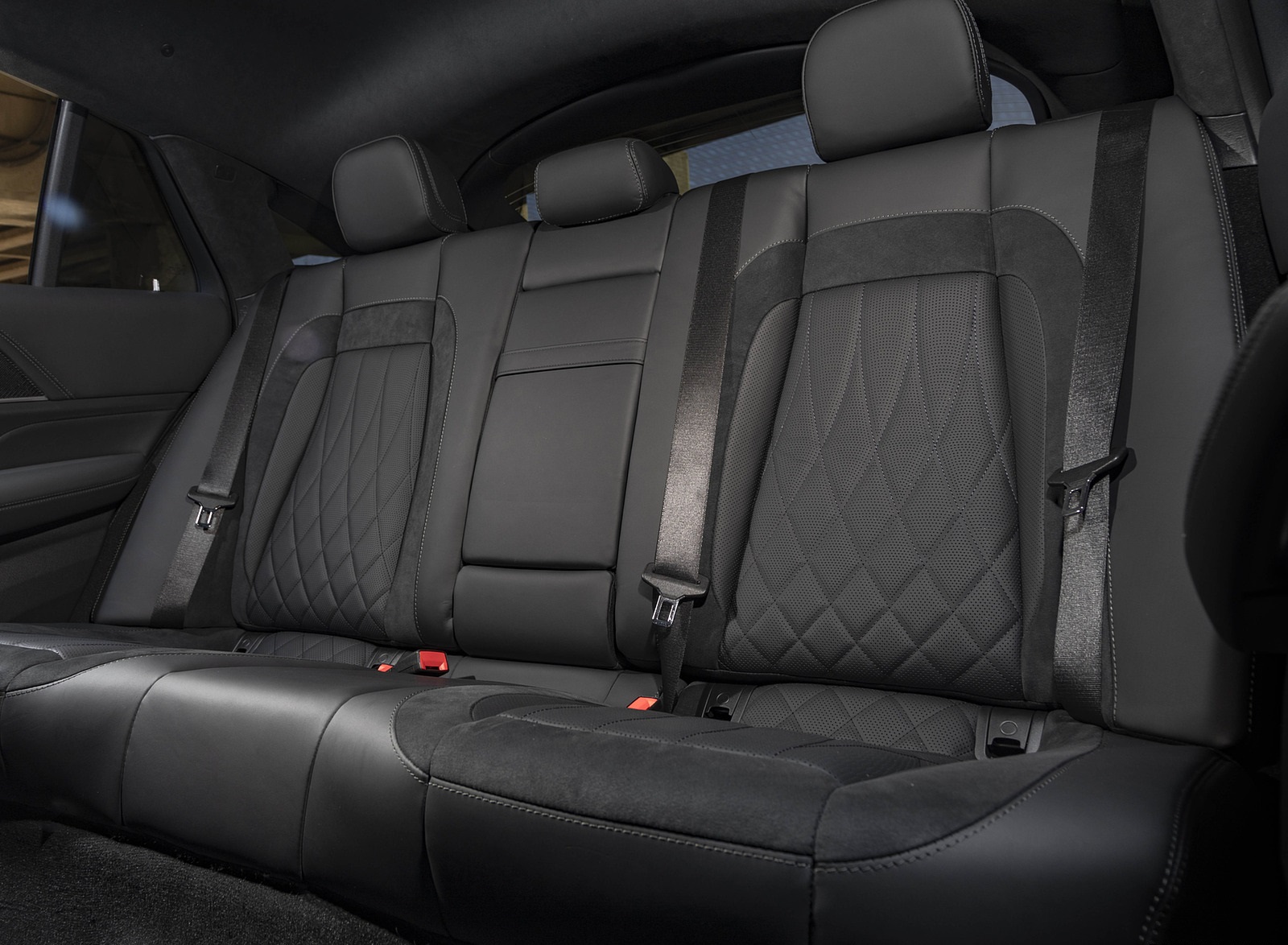 2021 Mercedes-AMG GLE 63 S Coupe (US-Spec) Interior Rear Seats Wallpapers #35 of 65