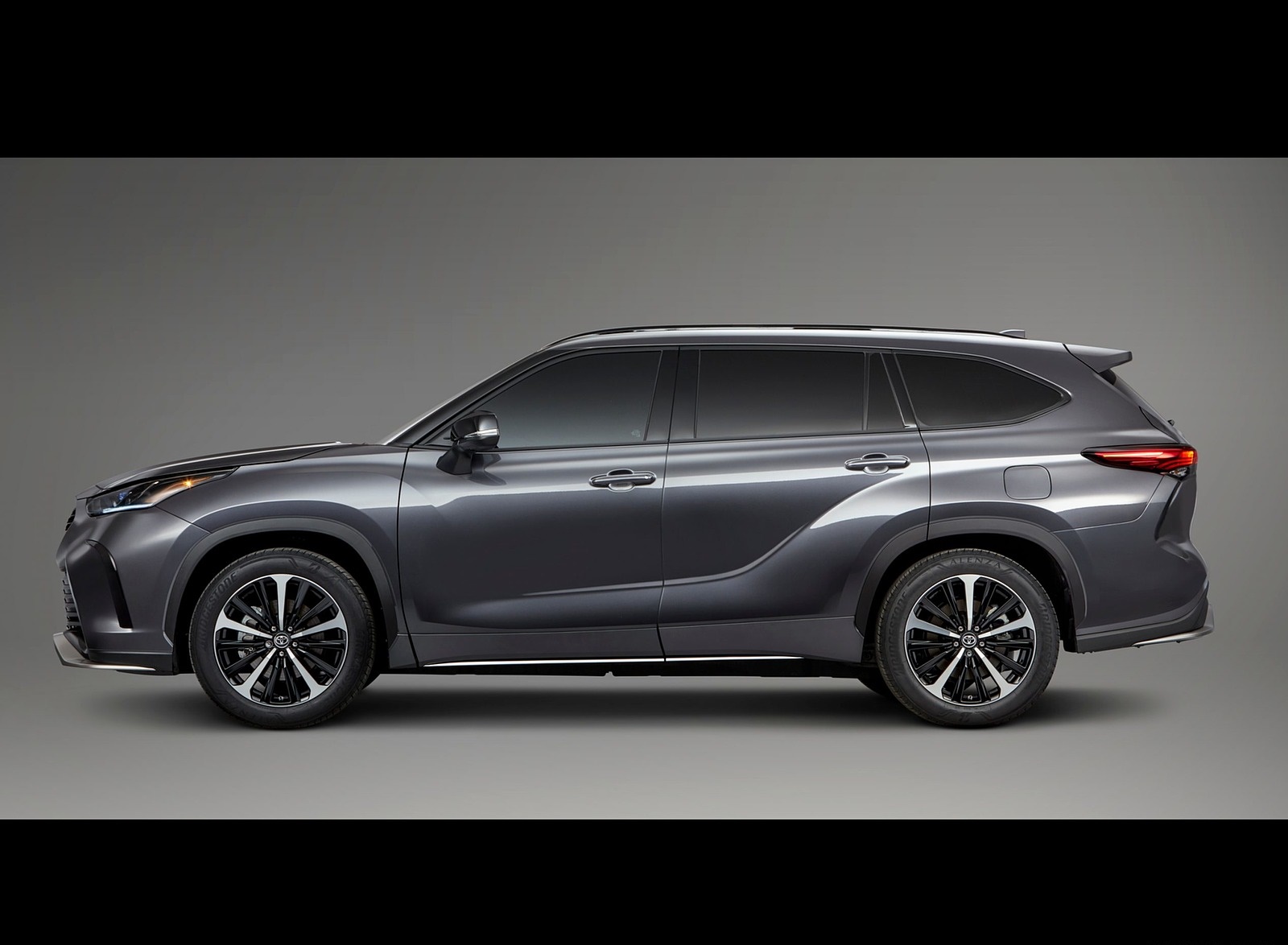 2021 Toyota Highlander XSE AWD Side Wallpapers (4)