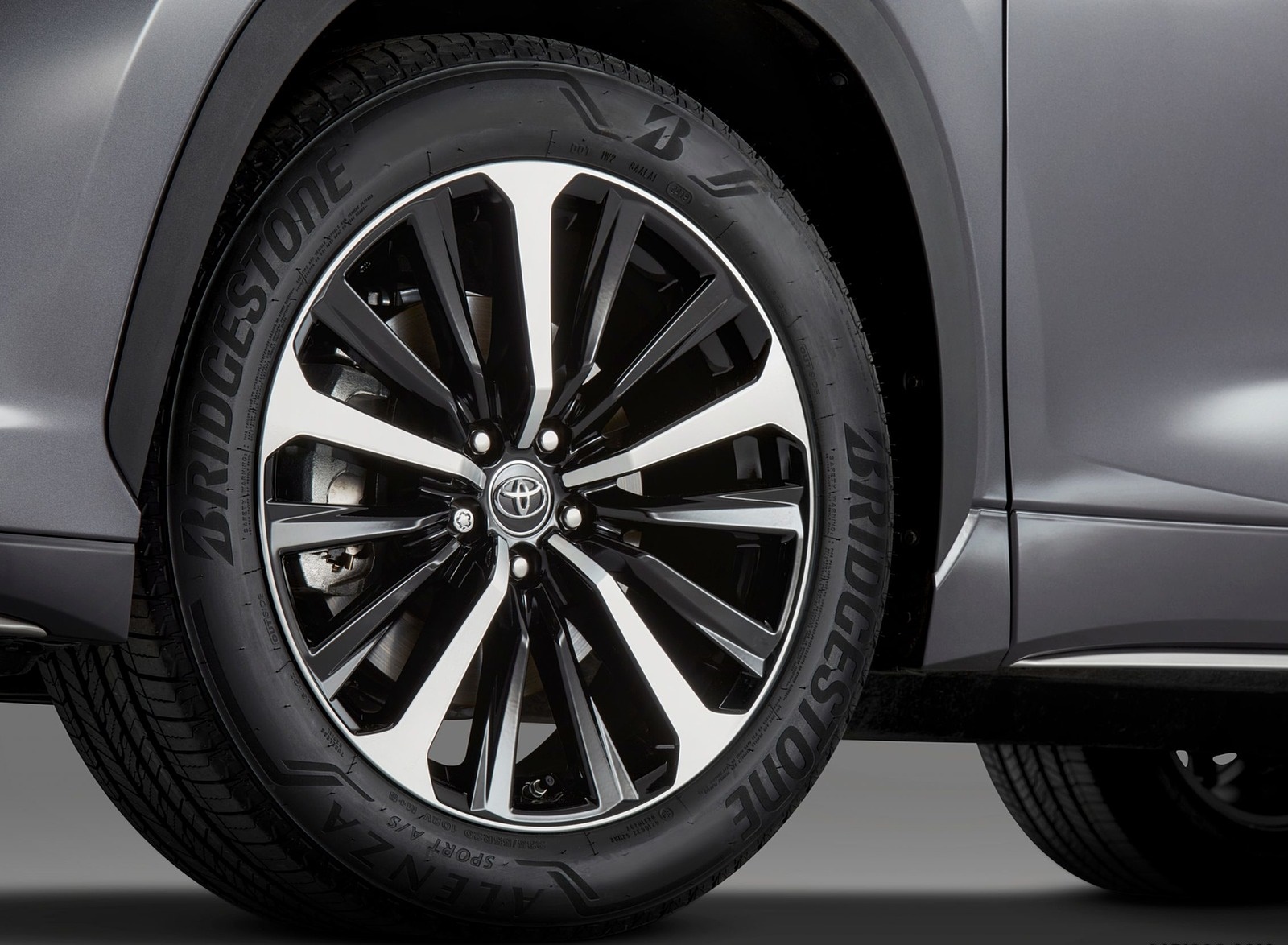 2021 Toyota Highlander XSE AWD Wheel Wallpapers (5)