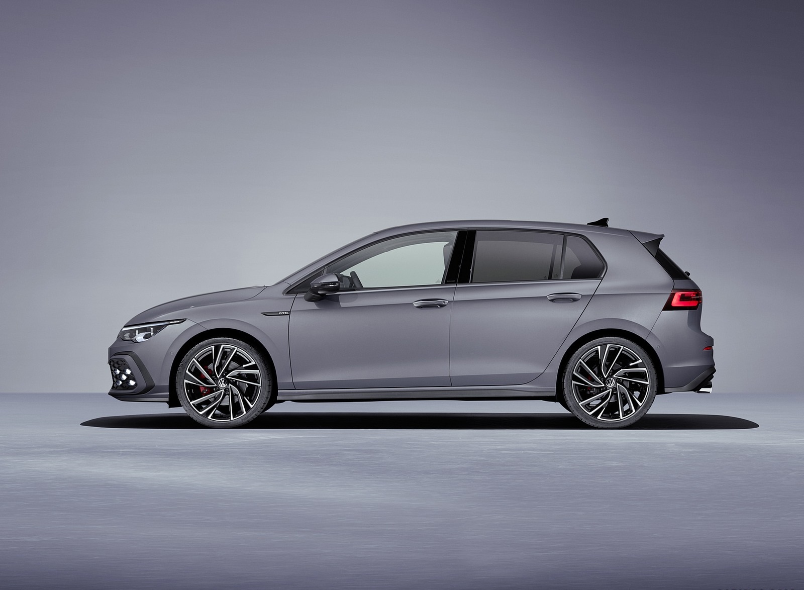 2021 Volkswagen Golf GTD Side Wallpapers (4)