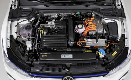 2021 Volkswagen Golf GTE Engine Wallpapers 450x275 (11)