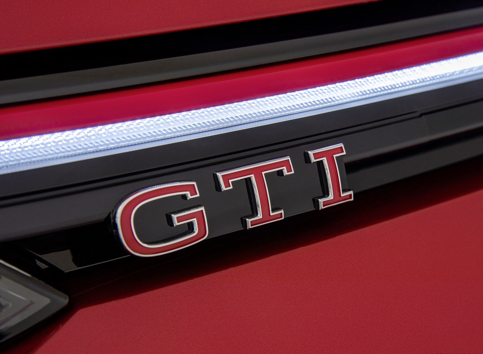 2021 Volkswagen Golf GTI Badge Wallpapers #36 of 46