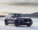 2021 Volkswagen Touareg R Plug-In Hybrid In Snow Front Three-Quarter Wallpapers 150x120 (82)