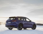 2021 Volkswagen Touareg R Plug-In Hybrid In Snow Rear Three-Quarter Wallpapers 150x120 (83)